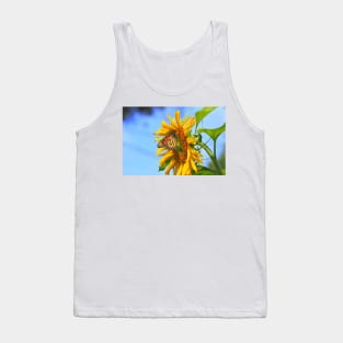 Monarch Butterfly closeup on a yellow Kansas Sunflower. Tank Top